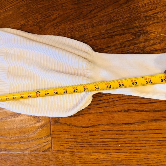 Laundry By Shelli Segal Off-the-Shoulder White‎ Sweater - Picture 6 of 8